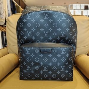 Louis Vuitton Discovery PM Monogram Eclipse Backpack